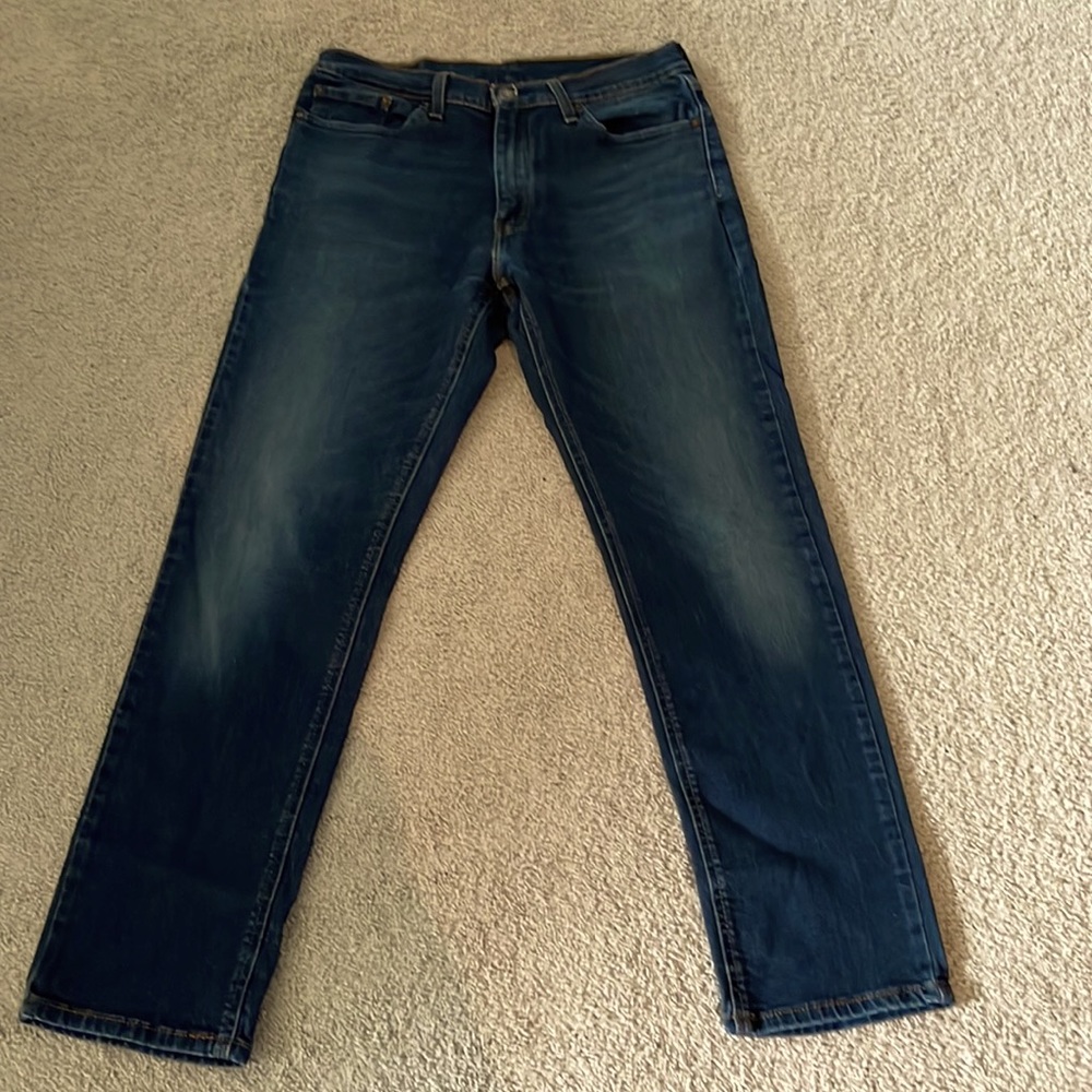 Levi Athletic Cut Jeans